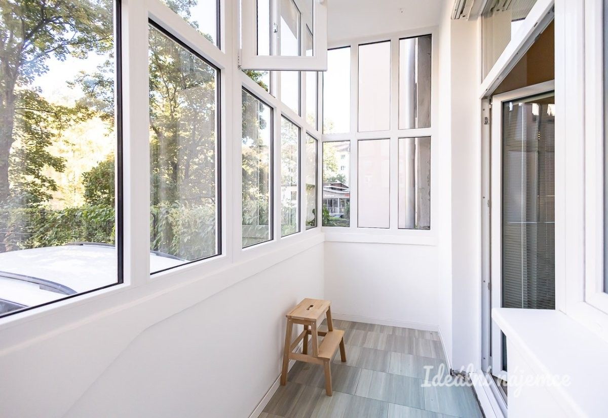 Byt 2+kk · 40 m² · Oblouková, Praha - 3
