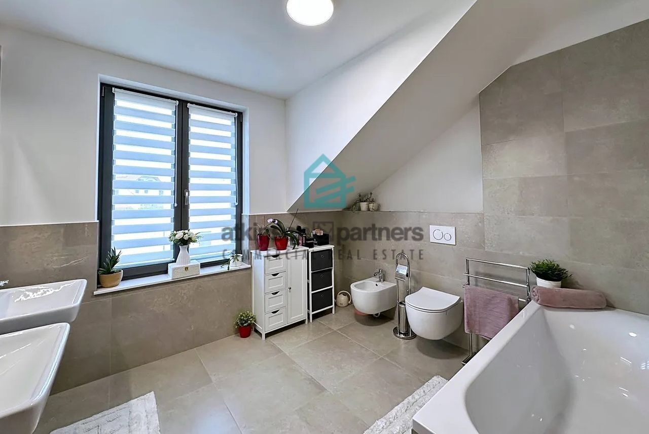 Pronájem byt 5+kk - Adamovská, Rudolfov, 139 m²