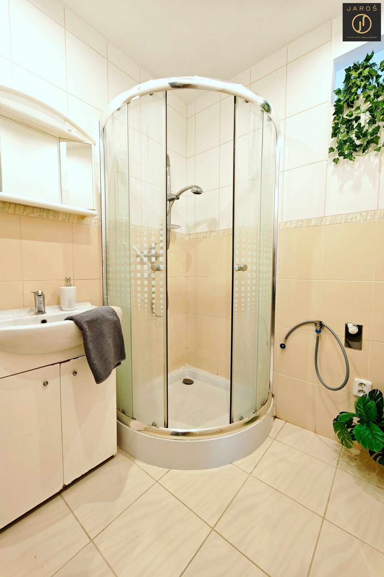 Prodej byt 3+1 - Heyrovského, Plzeň, 62 m²