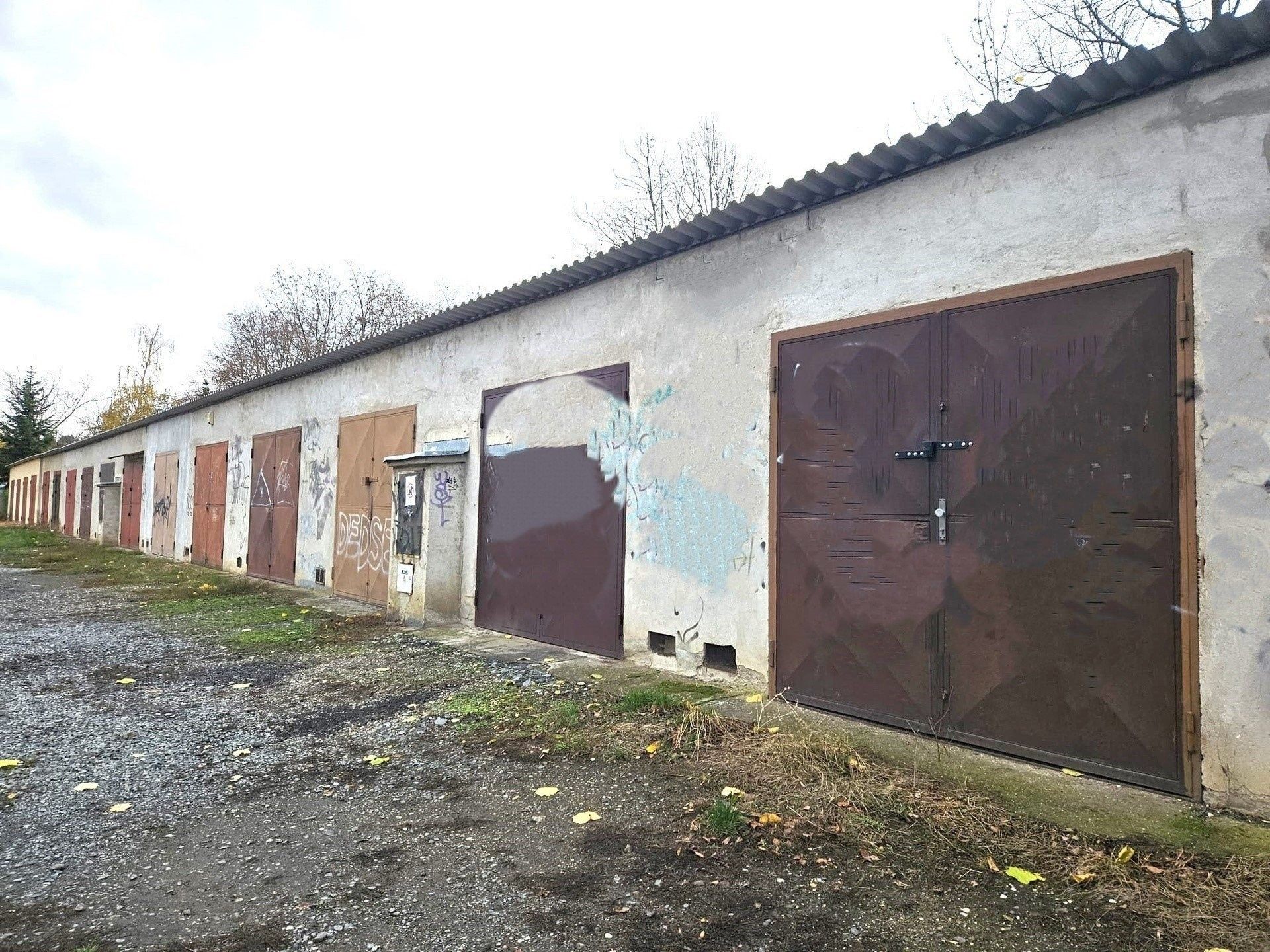 Garáže, sídl. V Zátiší, Kralupy nad Vltavou, 27 m²