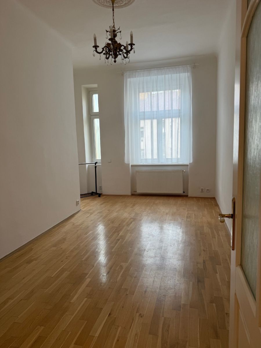 Byt 2+1 · 85 m² · Ruská, Praha - Vršovice - 3