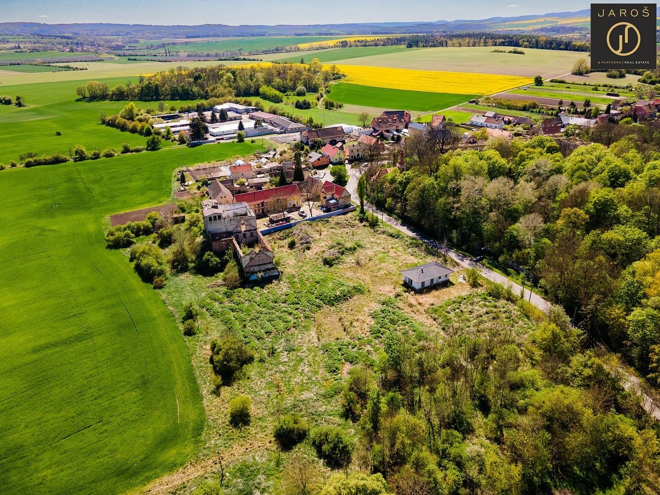Pozemky pro bydlení, Liběšice - Dobříčany, okres Louny, Ústecký kraj - 1