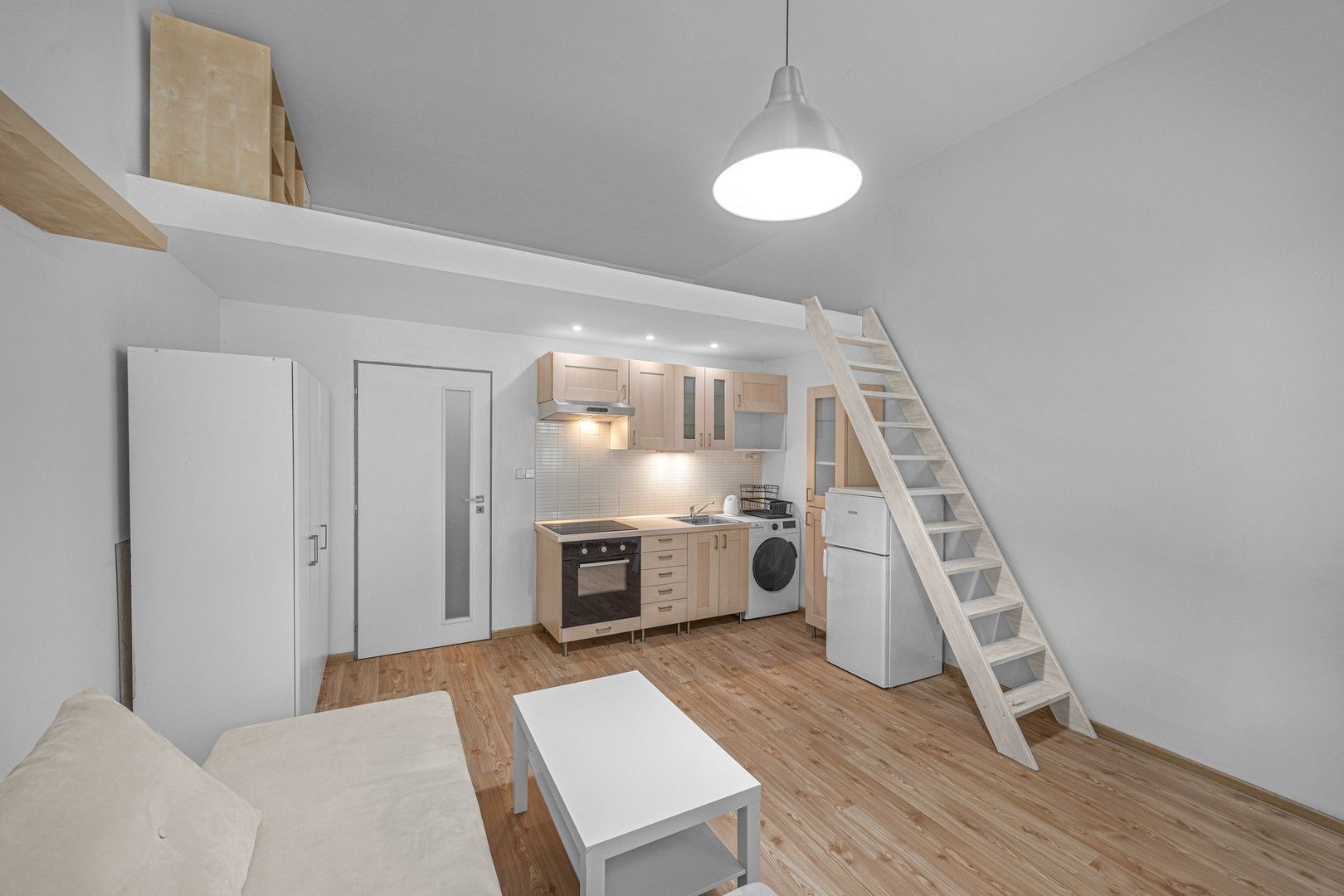 1+kk, Na Maninách, Praha - Holešovice, 31 m² - 2