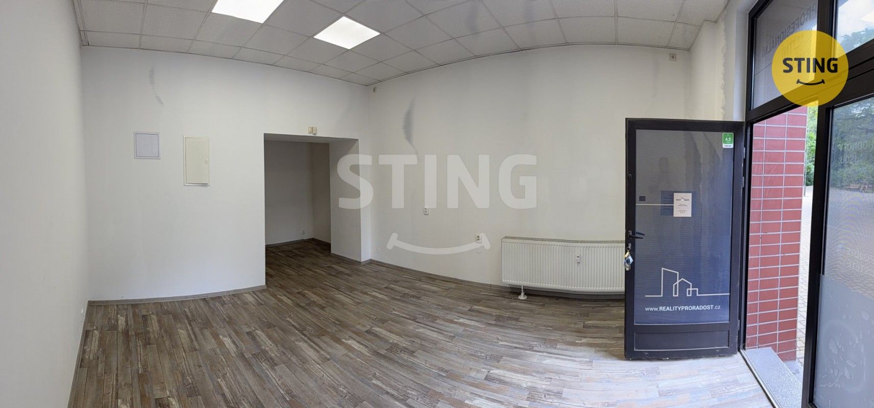 Obchodní prostory, nám. Míru , Třinec Staré Město, 26 m² - 1
