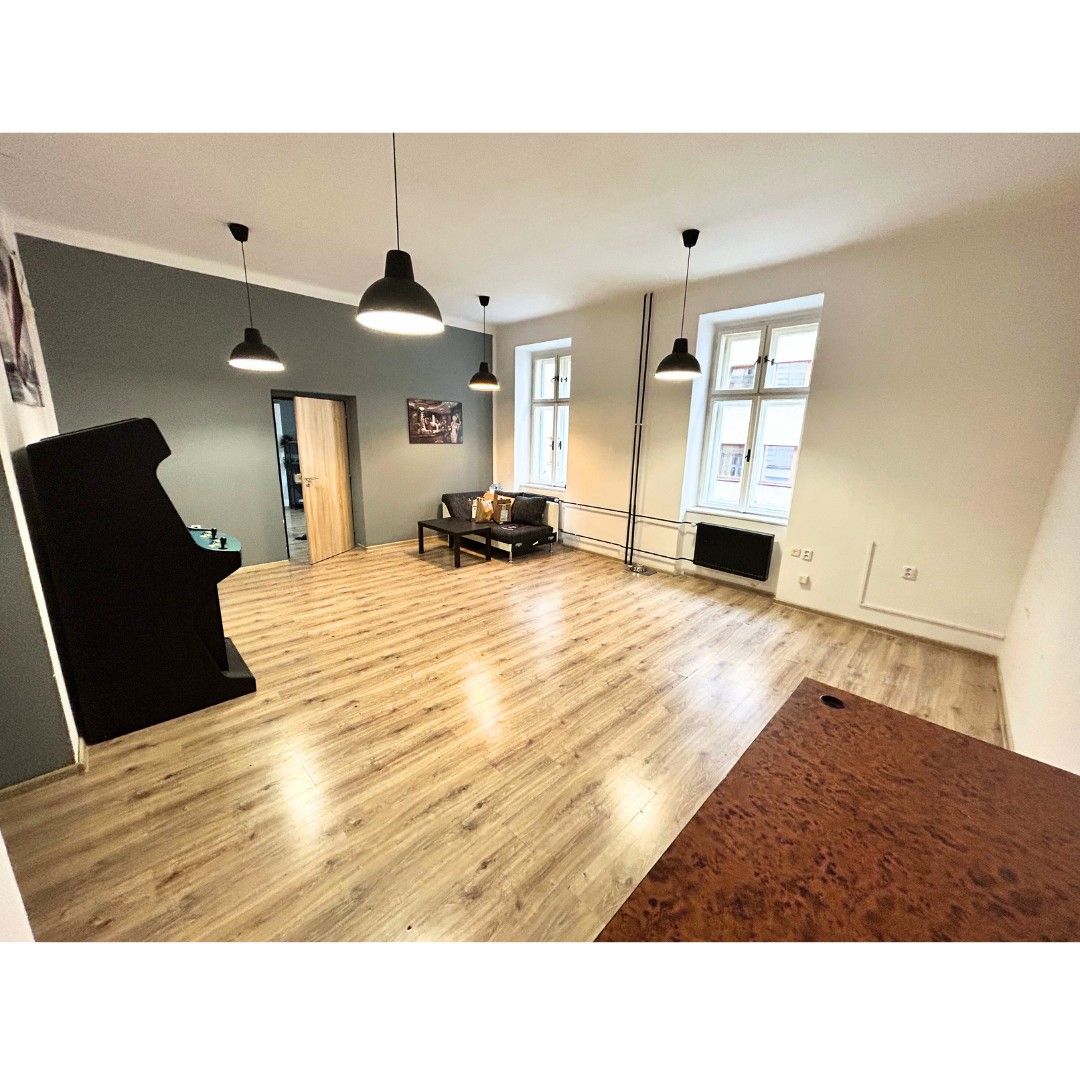 Pronájem kancelář - Čs. legií, Ostrava, 28 m²