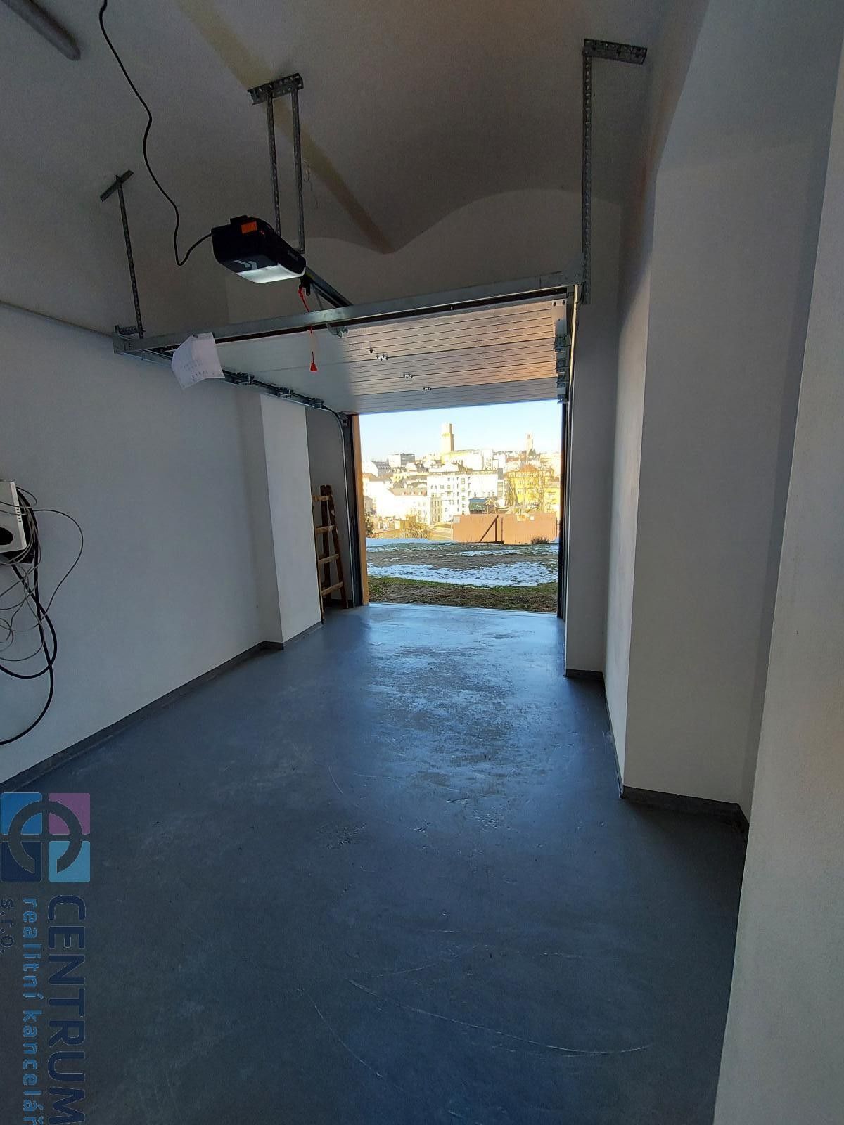 Pronájem garáž - Raisova, Jablonec nad Nisou, 19 m²