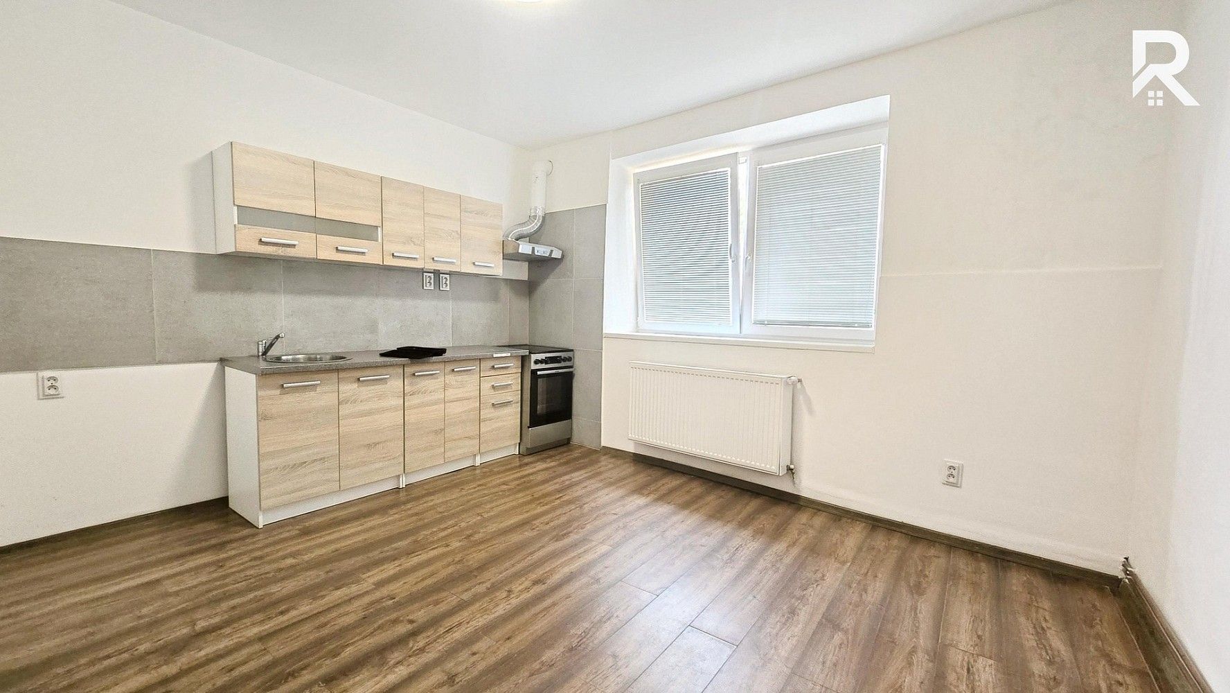 Pronájem byt 2+1 - Hostomice, okres Teplice, Ústecký kraj, 70 m² - 1