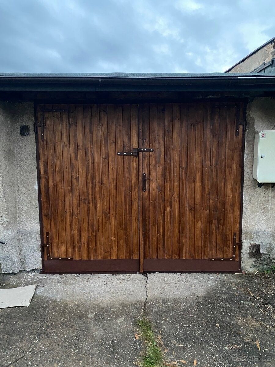 Garáže, Trutnov, 541 01