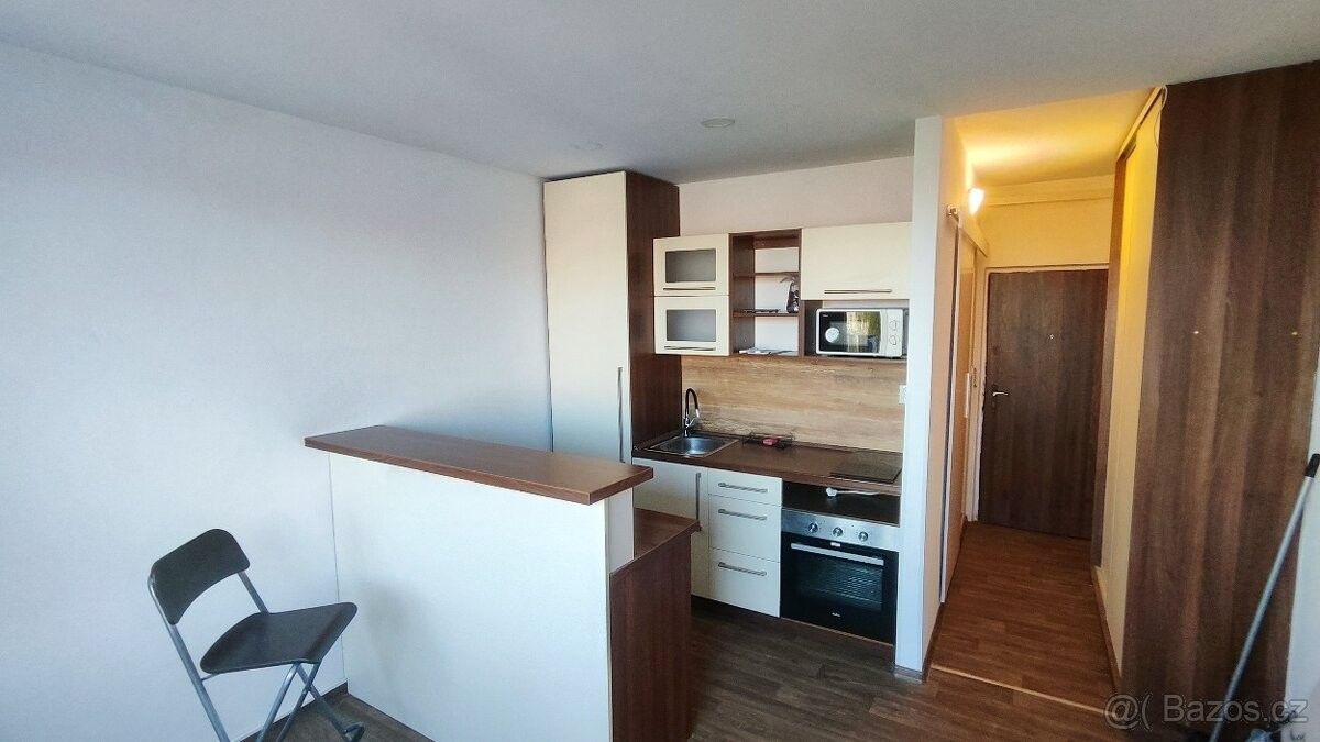 Byty, Lovosice, 410 02