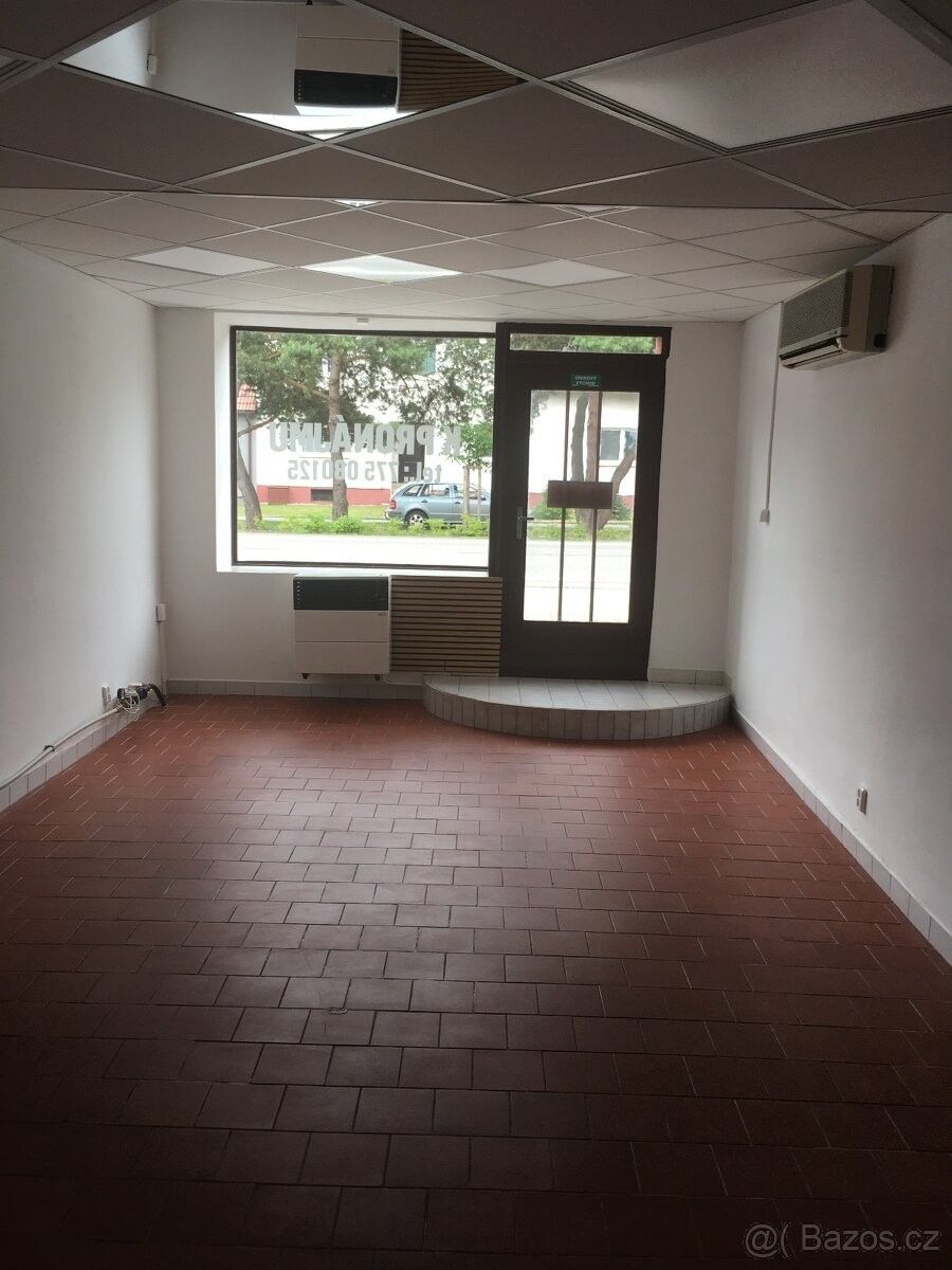 Obchodní prostory, Babice u Uherského Hradiště, 687 03 - 2