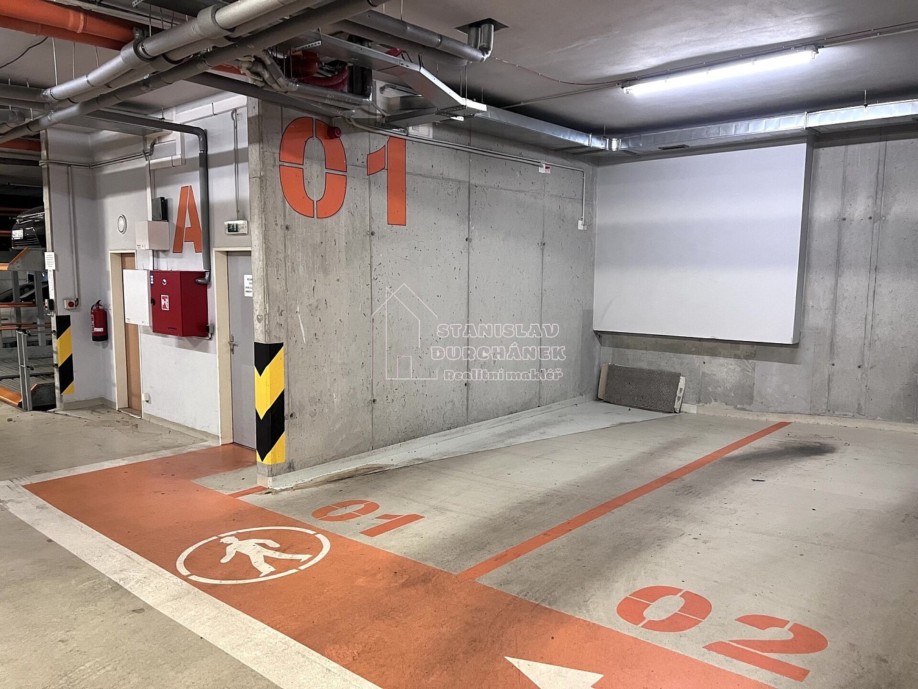Ostatní, Jednořadá, Praha 6 - Bubeneč, 15 m² - 1