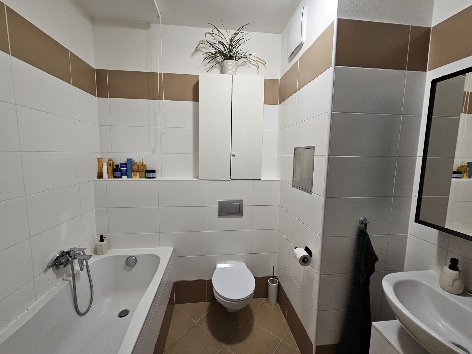 Pronájem byt - Miroslava Hajna, Praha - Letňany, 47 m² - 5