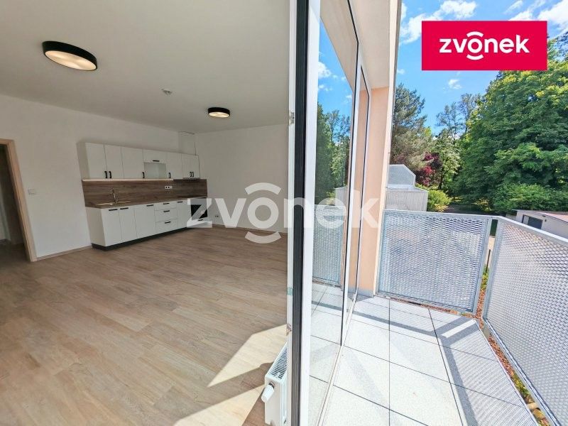 Pronájem byt 1+kk - Komenského 179, Otrokovice, 33 m²
