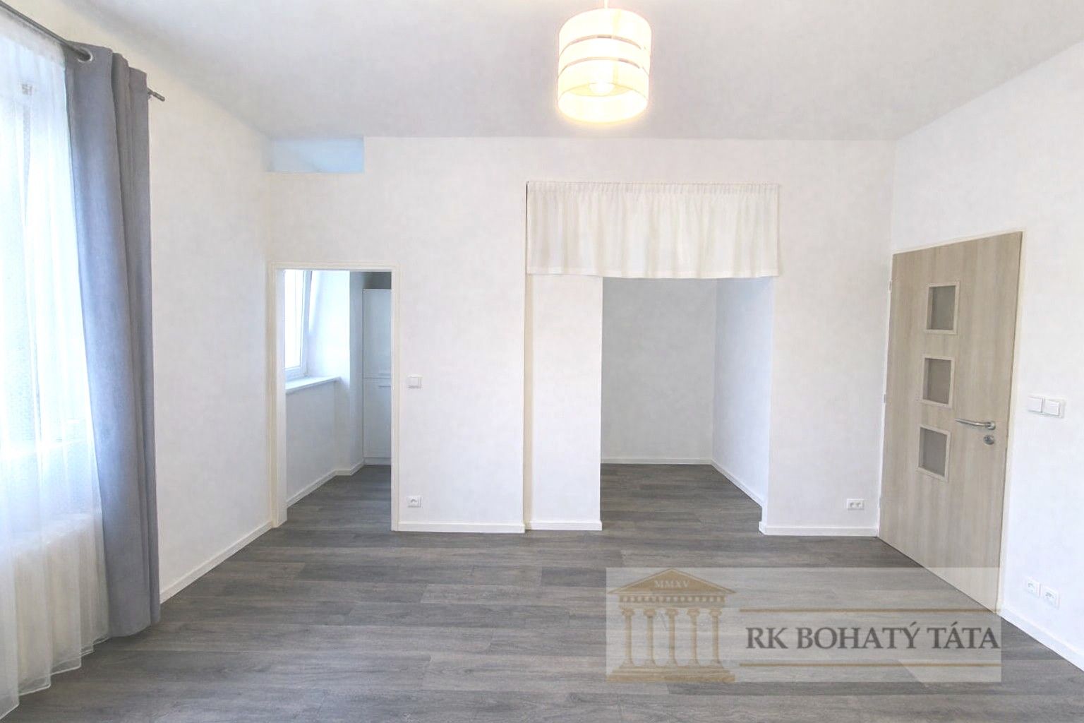 Pronájem byt 1+1 - U vršovického nádraží, Praha, 39 m²