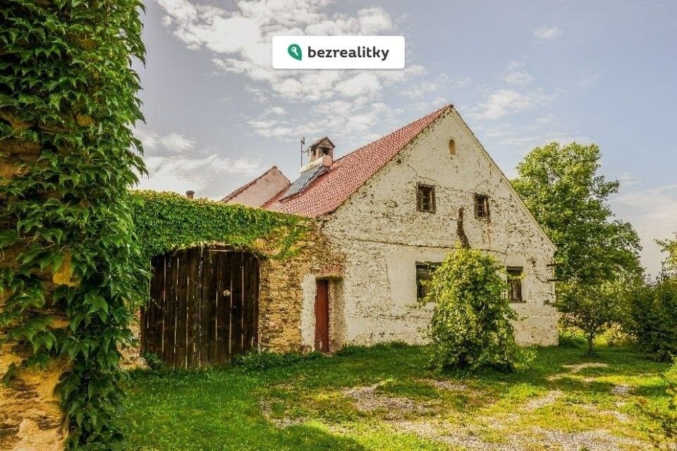 Rodinné domy, Výheň, Netřebice, 1 m²