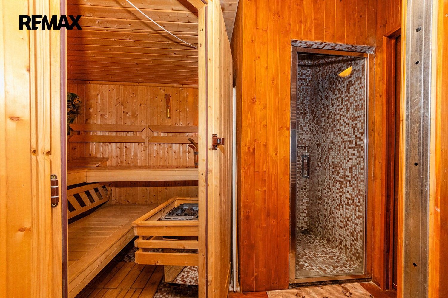 Ubytovací zařízení · 309 m² · Kněževes, okres Praha-západ, Středočeský kraj - 3