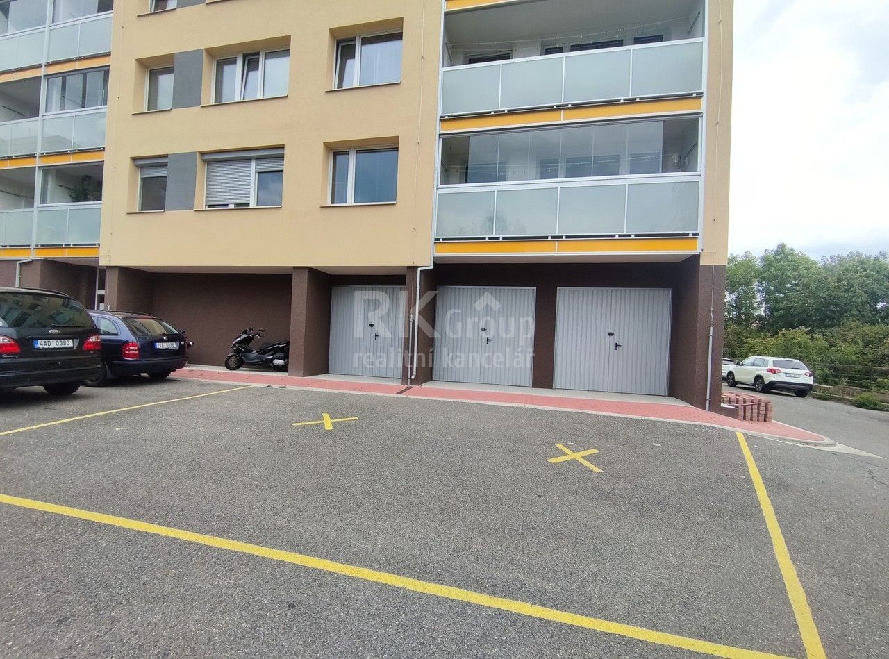 Garáže, Kozmíkova, Praha, 19 m² - 1
