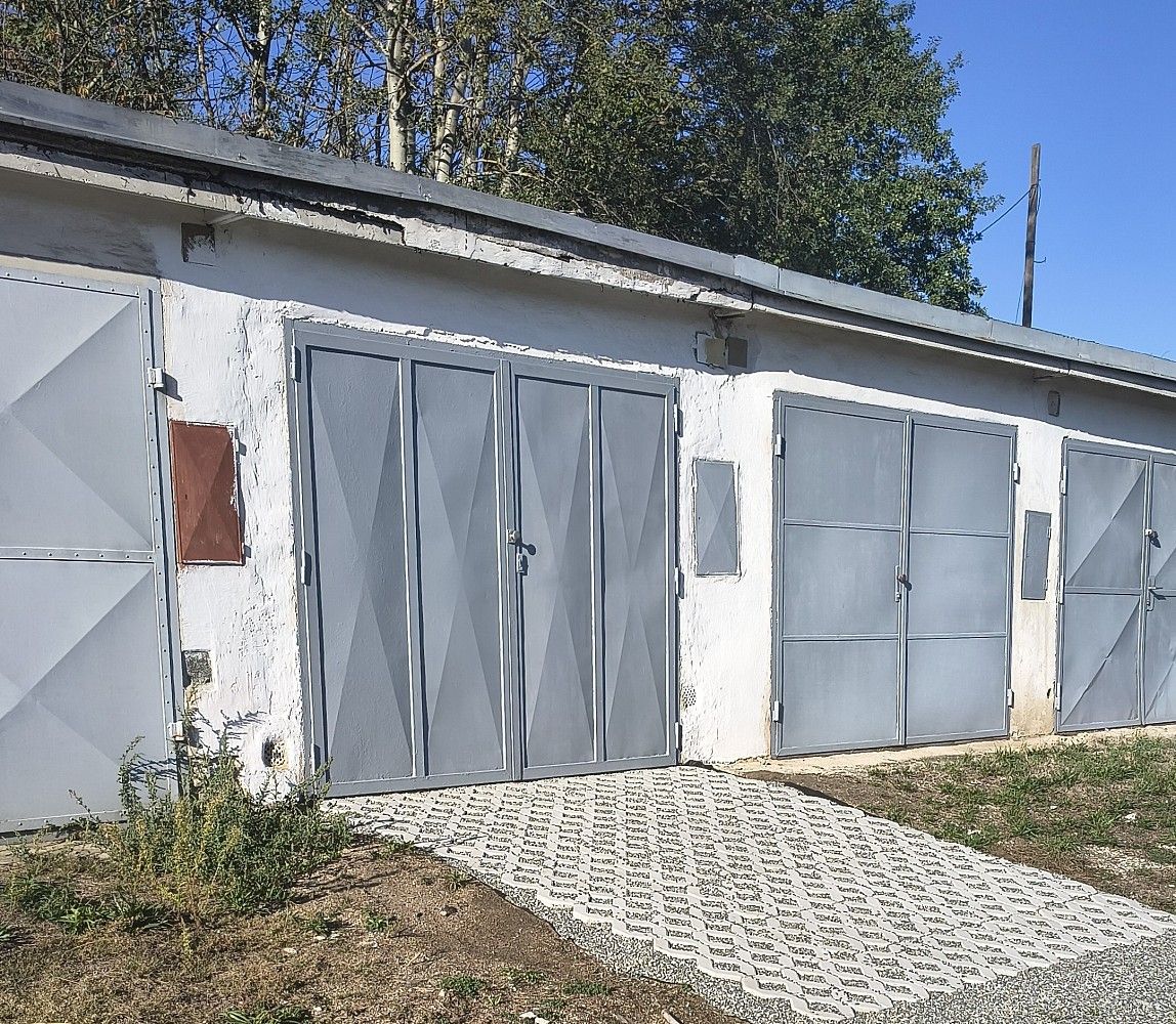 Garáže, Český Krumlov, Jihočeský kraj, 18 m² - 1