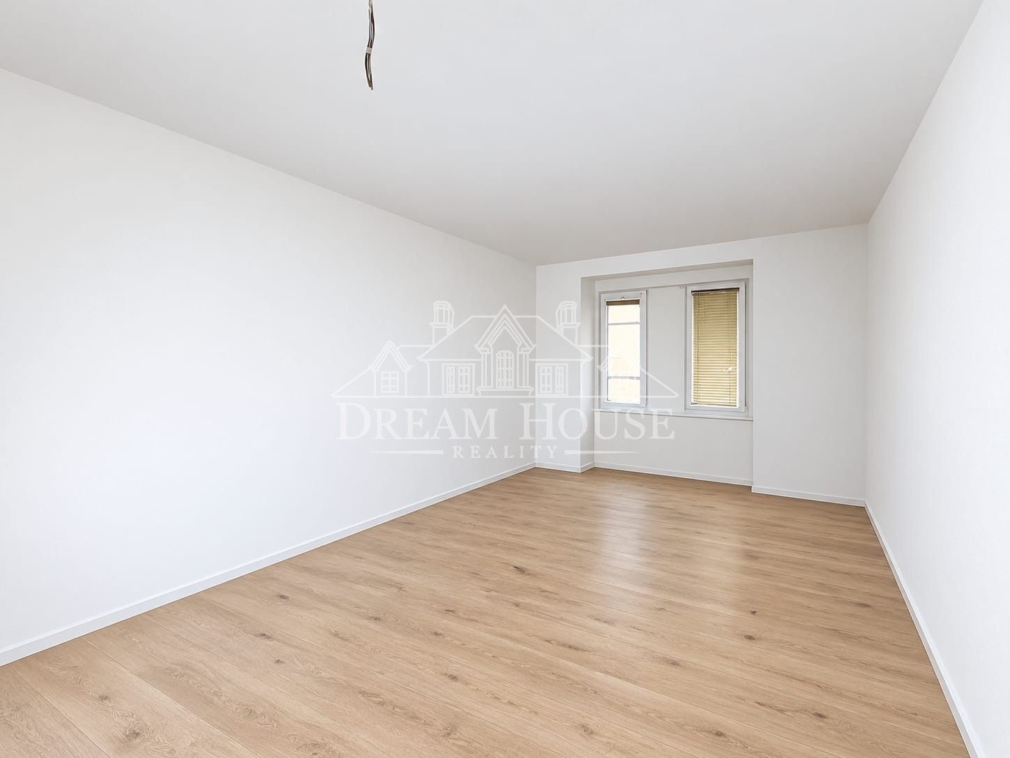 Byt 2+kk · 46 m² · V Nových Vokovicích, Praha - 3