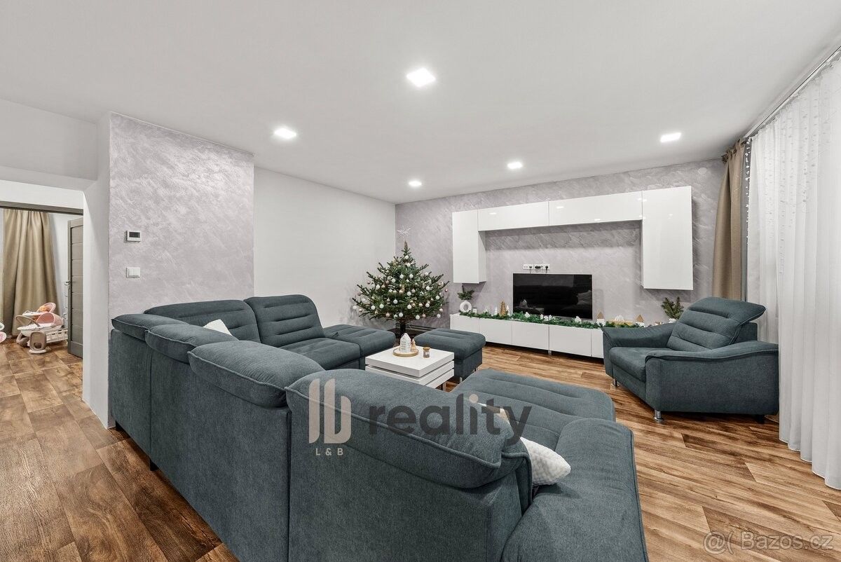 Byty, Drnholec, 691 83