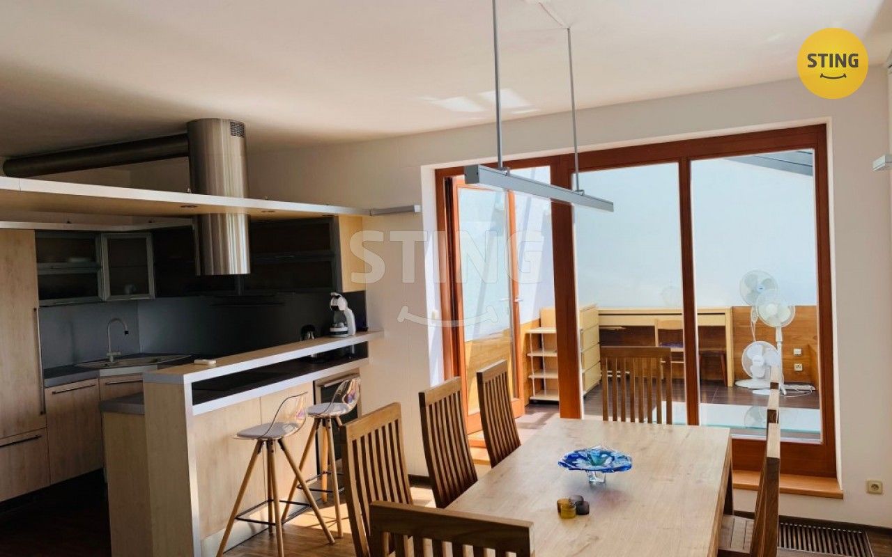 Pronájem byt 2+kk - Čeladná, 81 m²