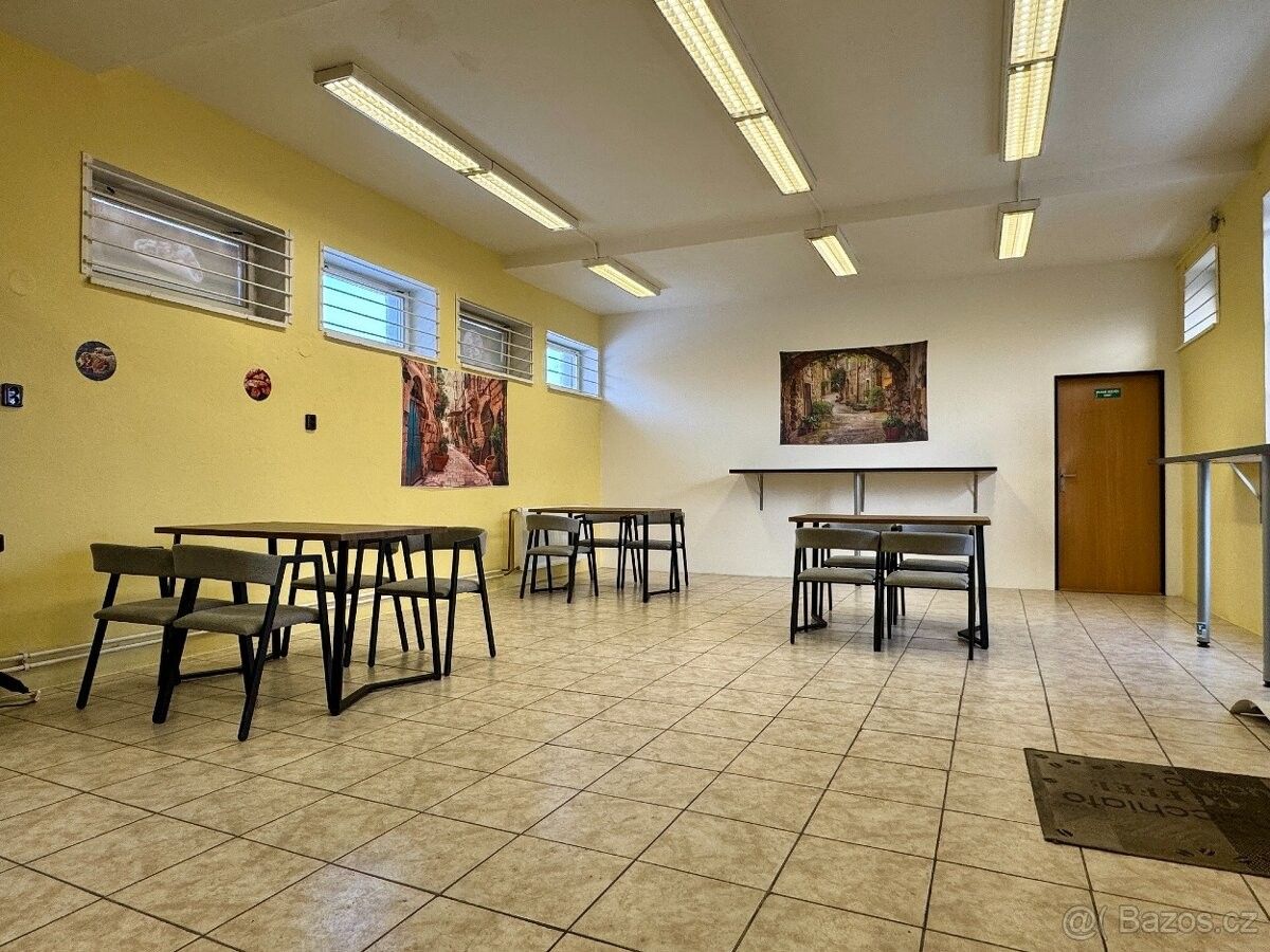 Pronájem restaurace - Rožnov pod Radhoštěm, 756 61