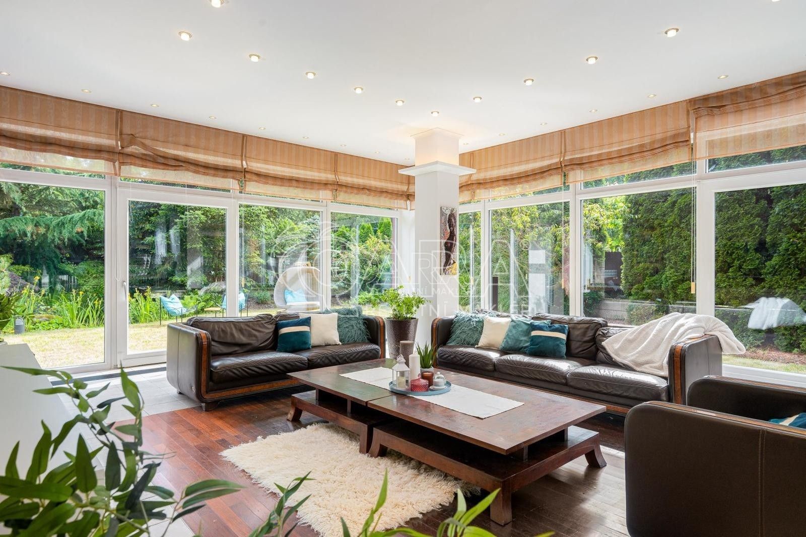 Prodej rodinný dům - V louce, Praha, 495 m²