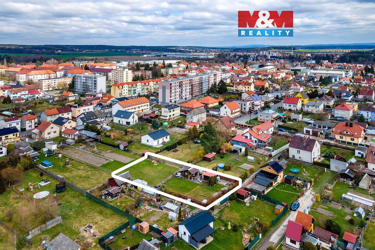 Zahrada, 874 m²