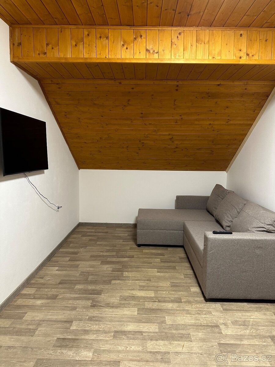 Pronájem byt - Hradec Králové, 503 11