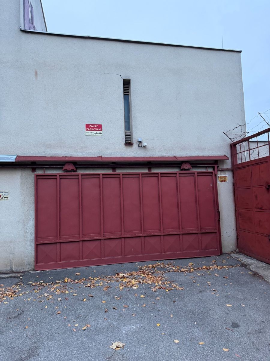 Garáž · 18 m² · Na Okraji, Praha - Veleslavín - 3