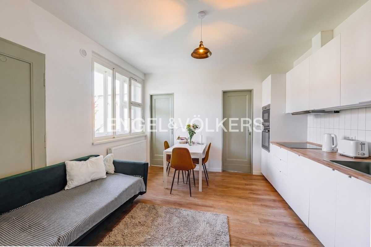 2+1, V Holešovičkách 1493, Praha Libeň, 79 m² - 1