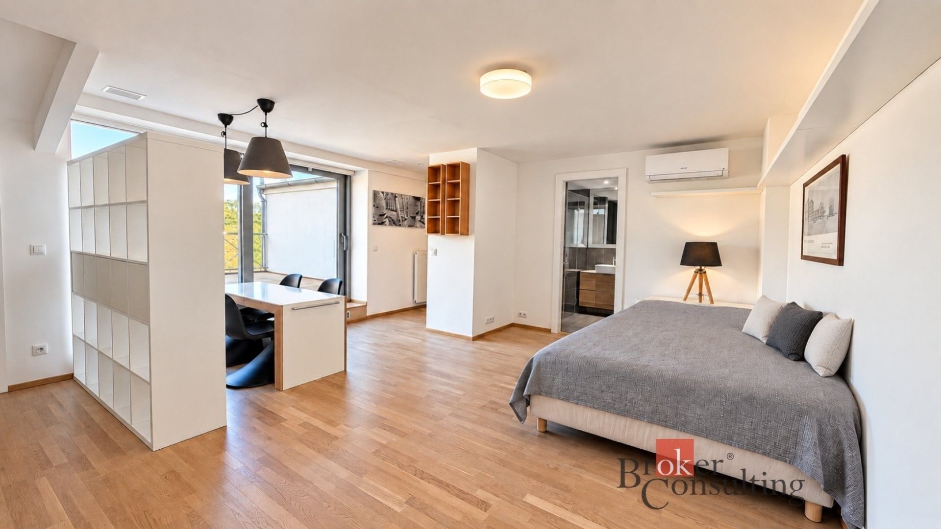 Byt 1+kk · 46 m² · Nikoly Tesly, Praha - 3