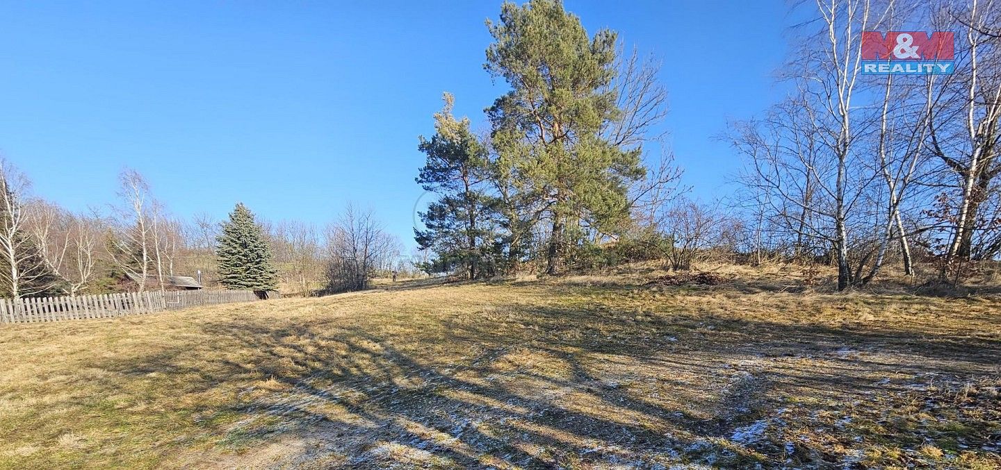 Louka, 524 m²