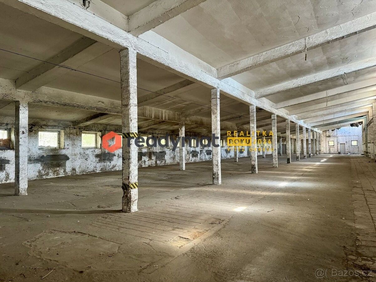 Pronájem sklad - Mutěnice, 696 11