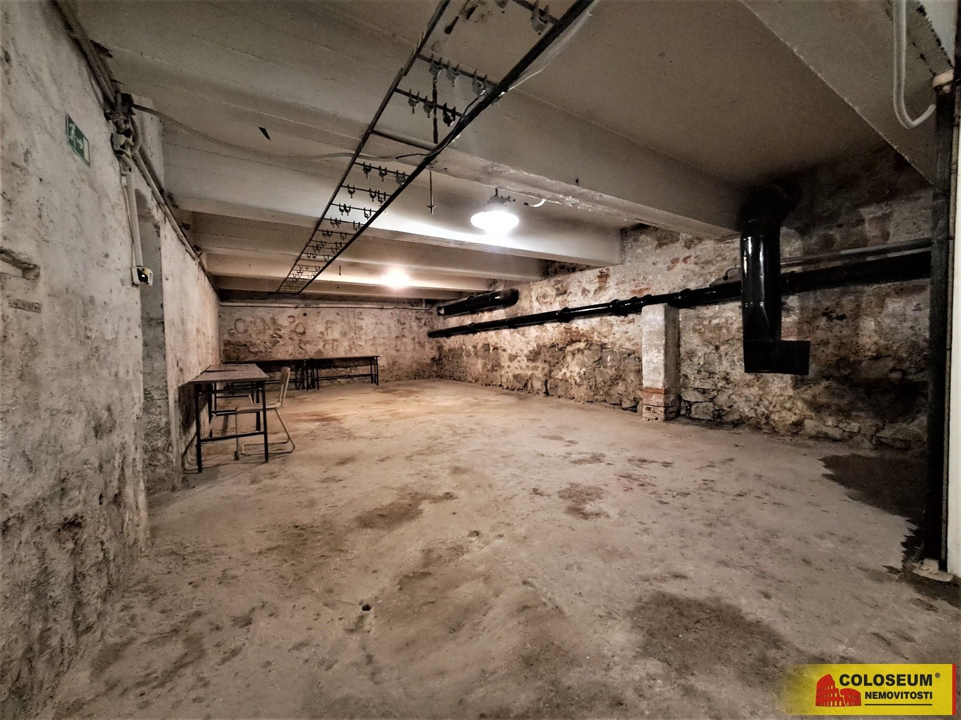 Sklady, Adamov, 162 m²