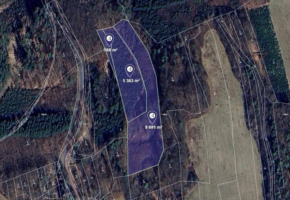 Lesy, Petrůvka, 14 620 m²