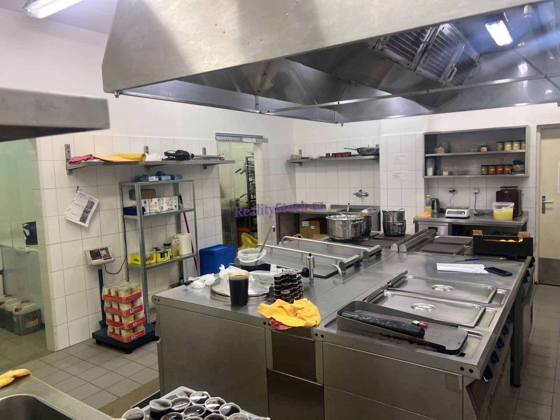 Pronájem restaurace - Kutnohorská, Praha, 560 m²