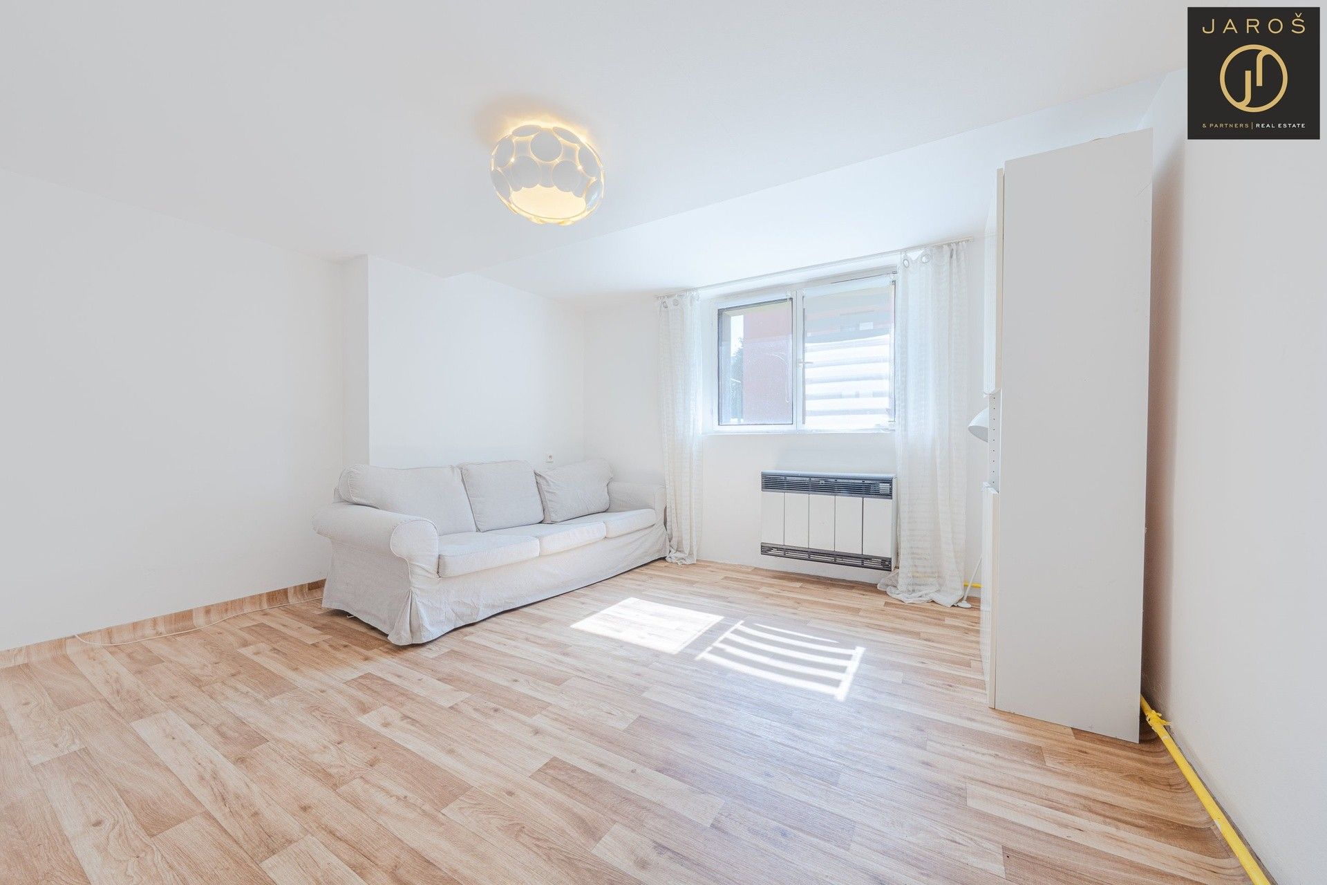 Byt 2+1 · 48 m² · Komenského, Unhošť - 4