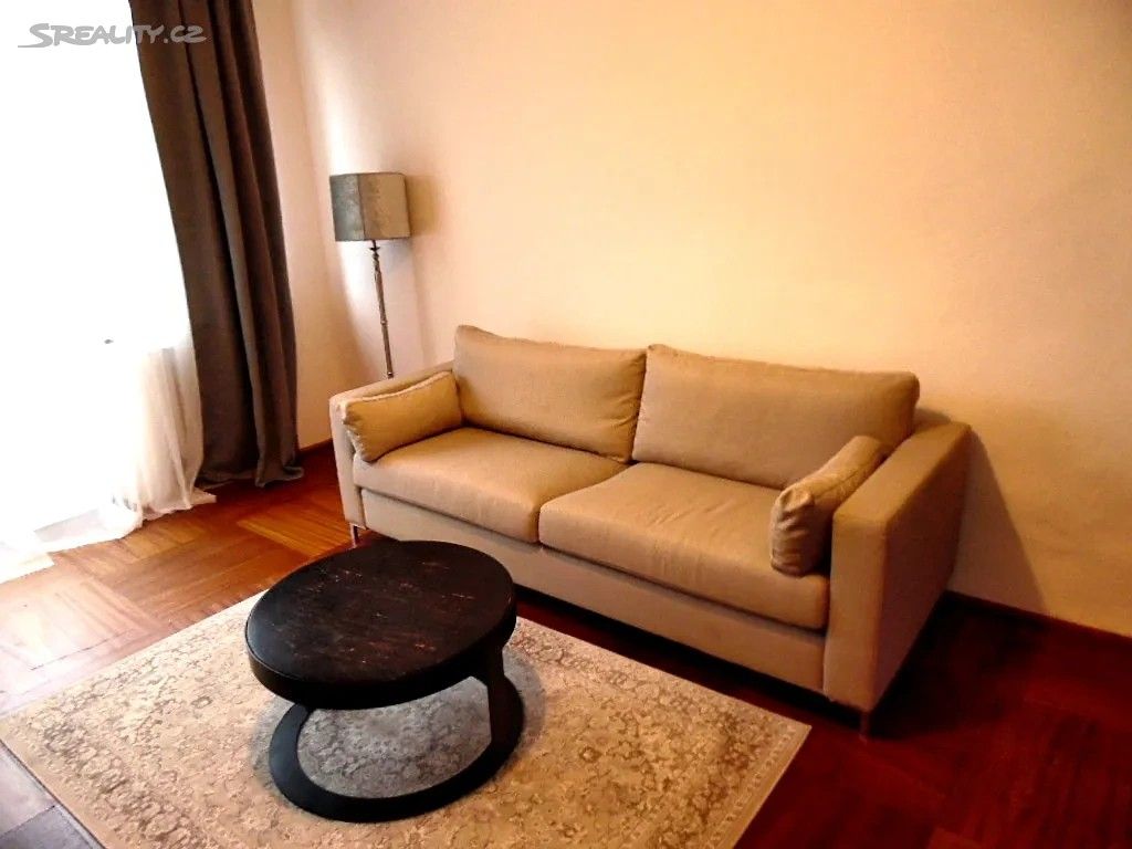 Pronájem byt - Praha, 160 00