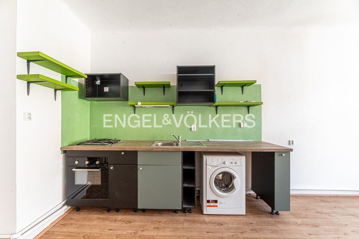 Pronájem byt 2+kk - Sezimova 460, Praha Nusle, 53 m² - 5