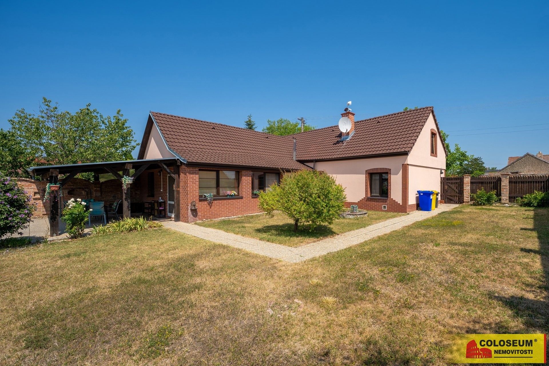 Rodinné domy, Jevišovka, 112 m² - 1