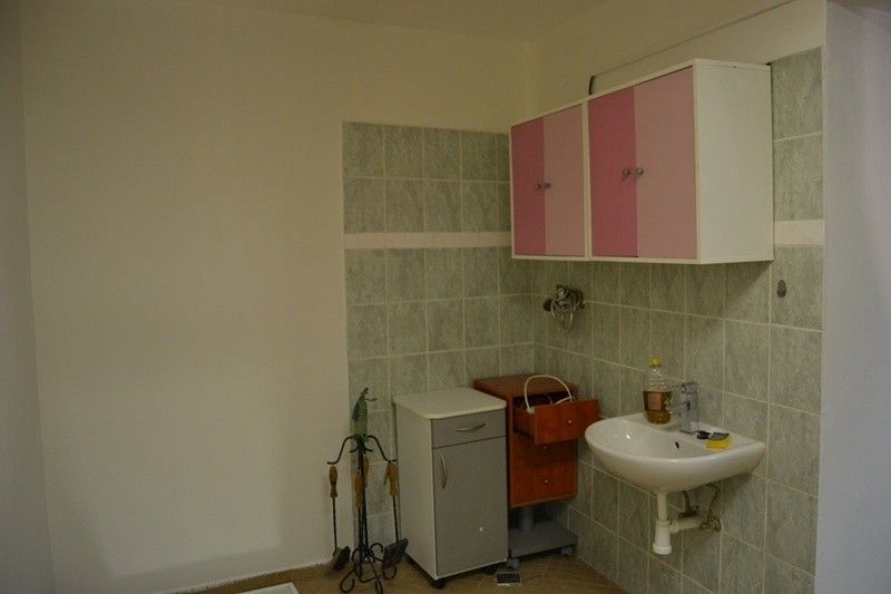 Kancelář · Roztoky u Prahy, 252 63 - 4