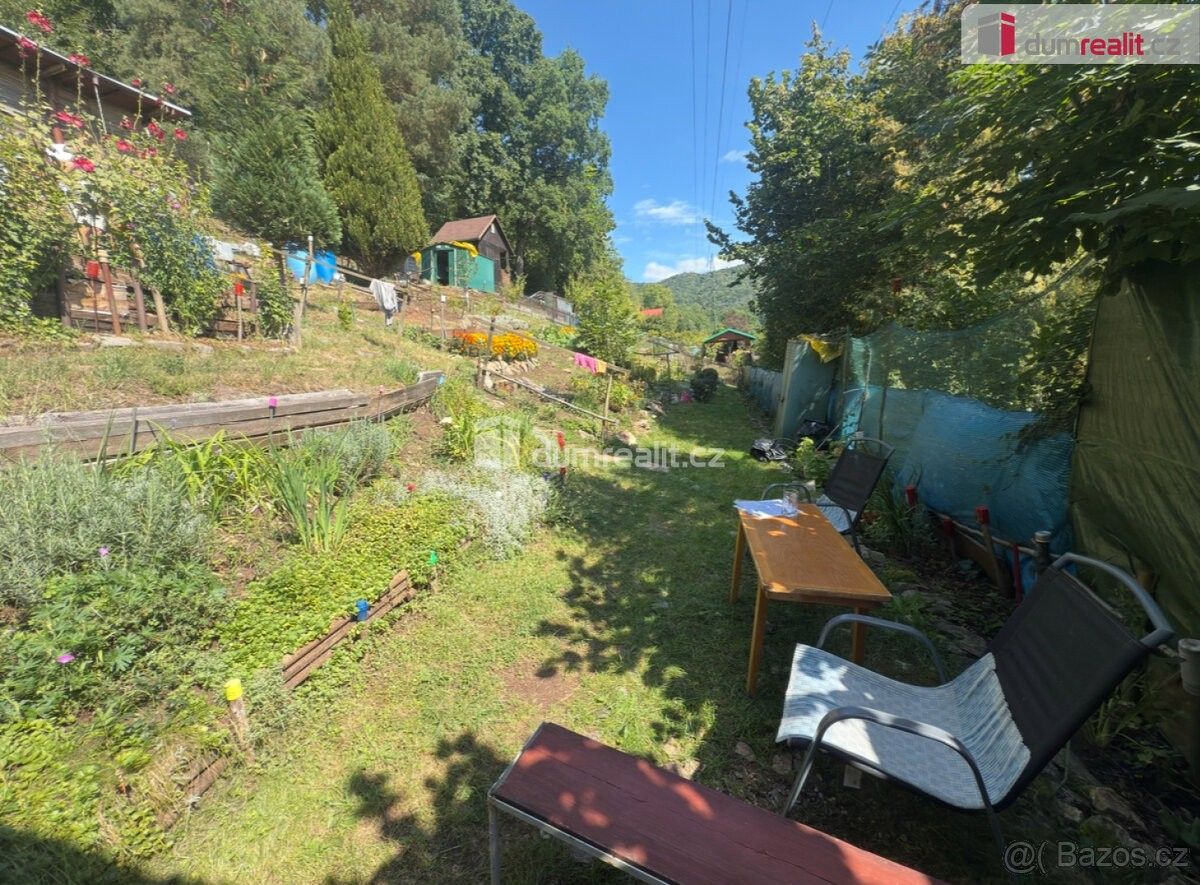 Zahrady, Ústí nad Labem, 403 31, 693 m²