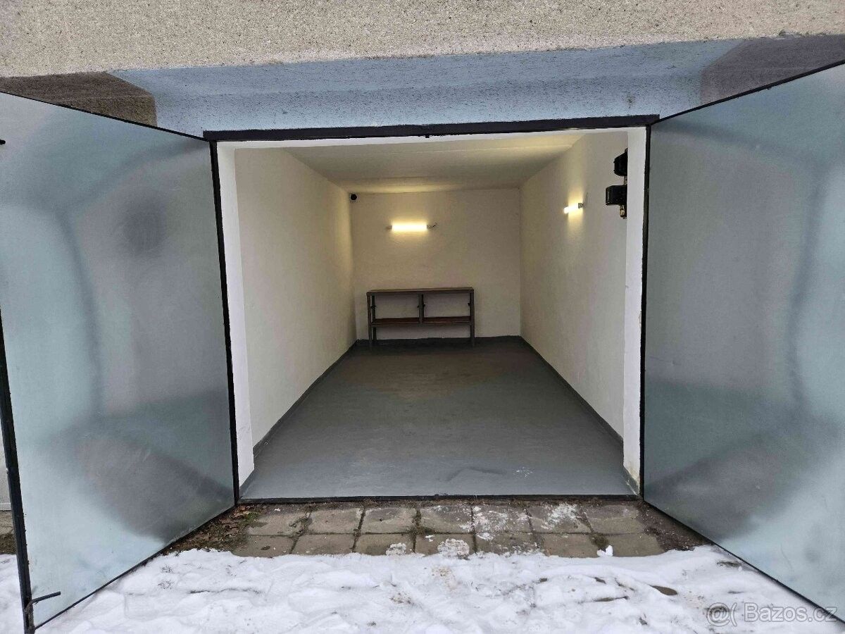 Pronájem garáž - Ostrava, 708 00