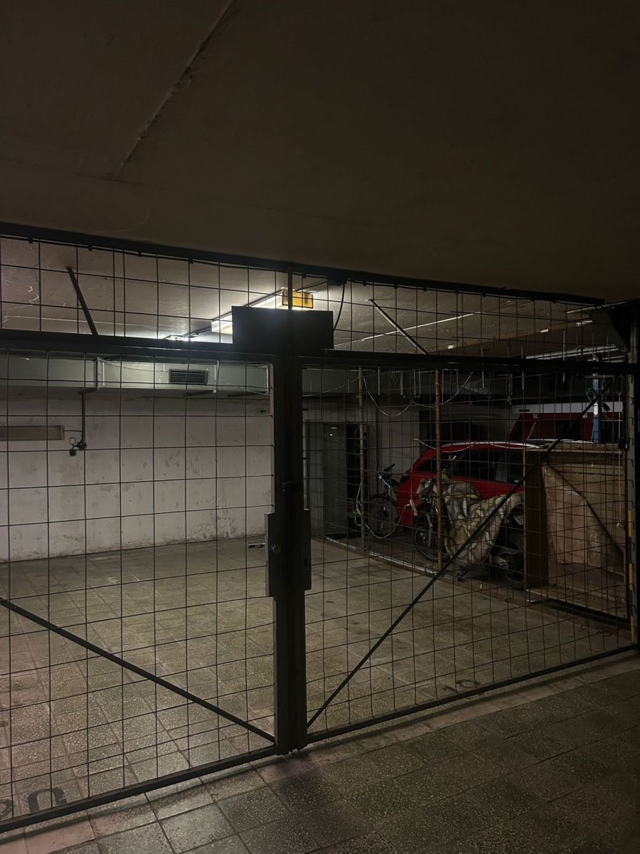 Garáž · 26 m² · Gutova, Praha - Strašnice - 3