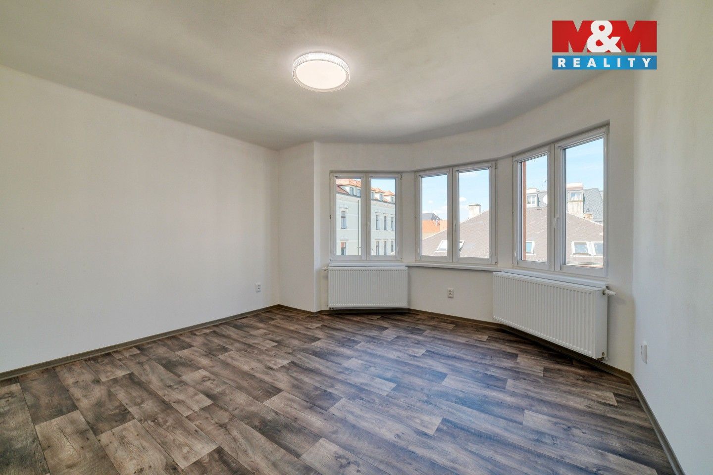 Prodej byt 4+1 - Májová, Cheb, 121 m²