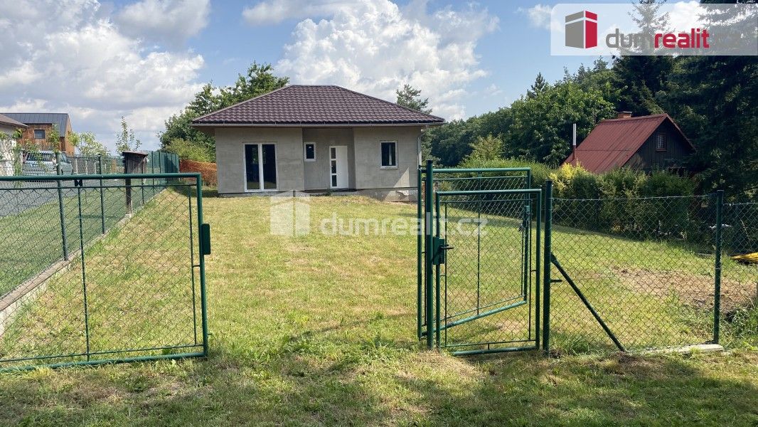 Prodej rodinný dům - Osadní, Mukařov, 68 m²