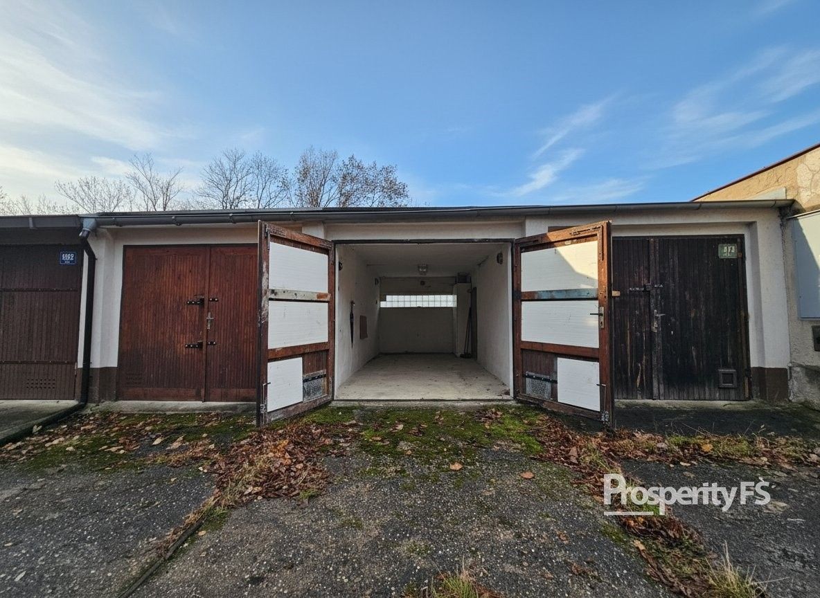 Garáže, Jana Zajíce, Ústí nad Labem, 18 m²