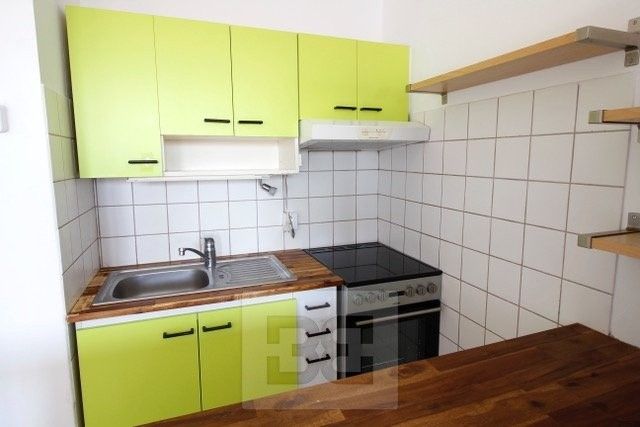 2+kk, Majerského 2048, Praha, 41 m²