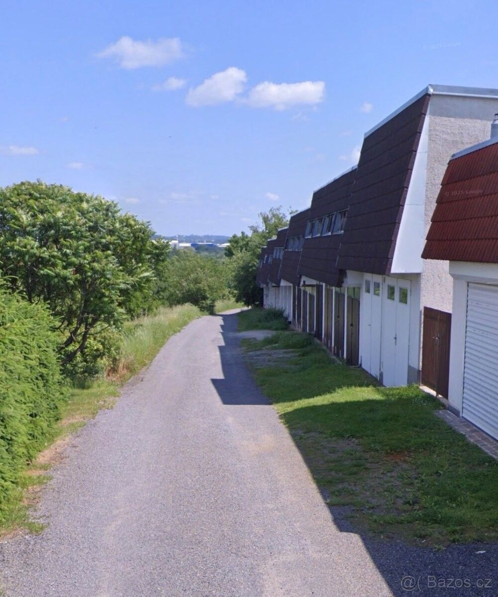 Garáže, Velké Meziříčí, 594 01